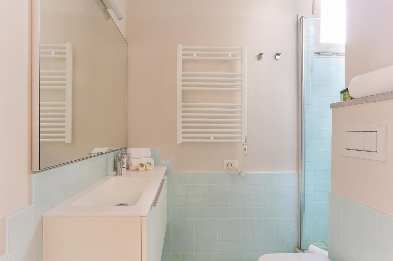 The Red Loft In Ponte Vecchio Apartment Florence Exterior photo